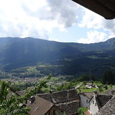 Casa Zizi Villa Crodo Bagian luar foto