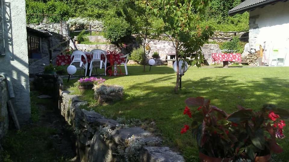 Casa Zizi Villa Crodo Bagian luar foto